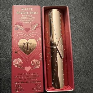 Charlotte Tilbury 💋 K.I.S.S.I.N.G Lipstick Look of Love - Nude Romance BRAND NEW